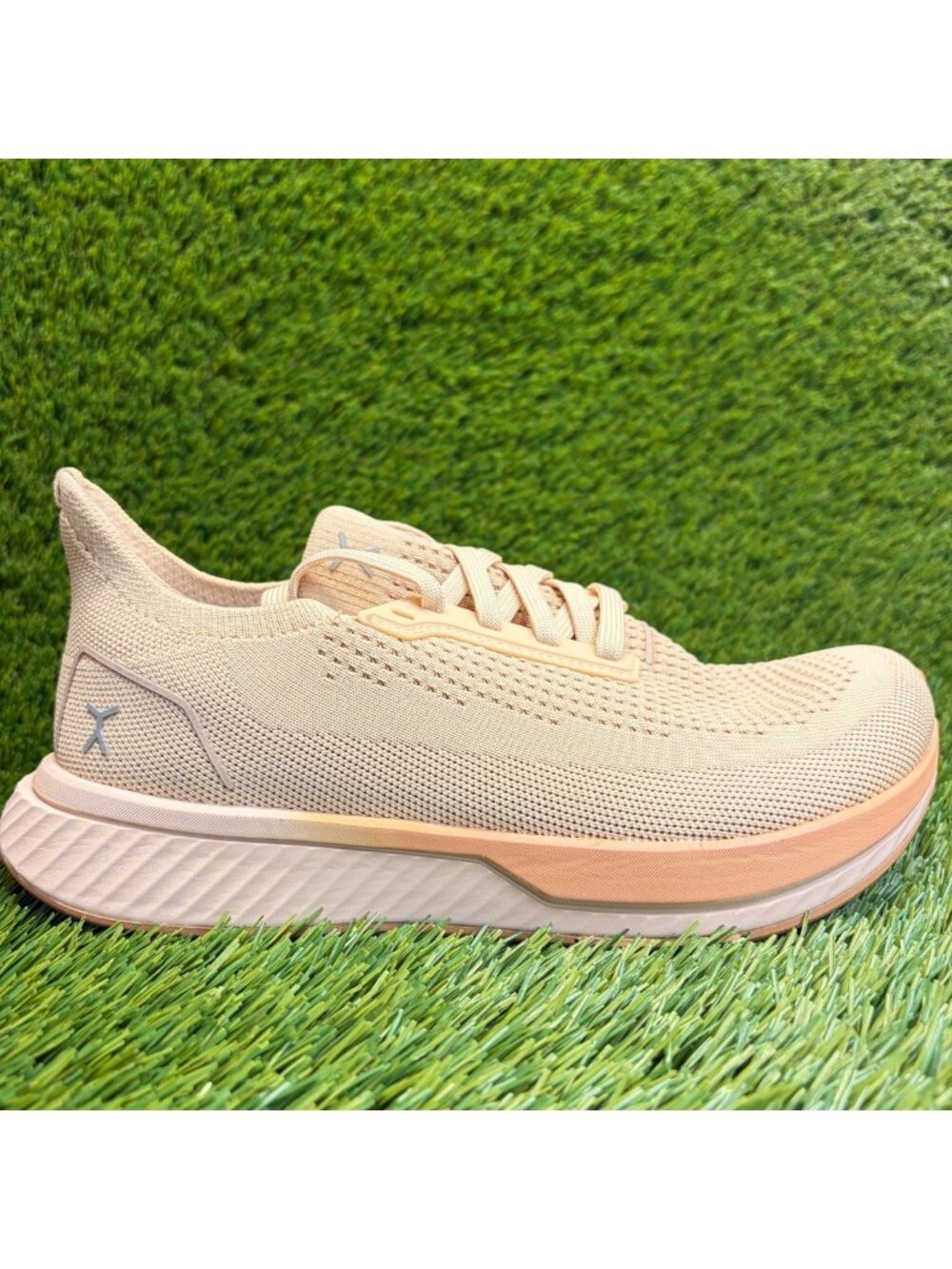 Flux Footwear Adapt Runner Nectar Womens Size 8.5 Mens 7 Athletic Shoes Sneakers